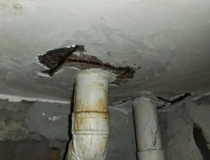 郑州经开区卫生间漏水维修公司浅析郑州经开区卫生间渗水维修的方法